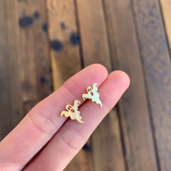 GOLD Stainless Steel  GHOST Halloween Stud Earrings with Gift Bag - Picture 4 of 5